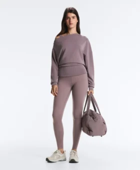 Ayarlanabilir bel ve Soft Touch modal kumaştan üretilmiş asimetrik yakalı sweatshirt