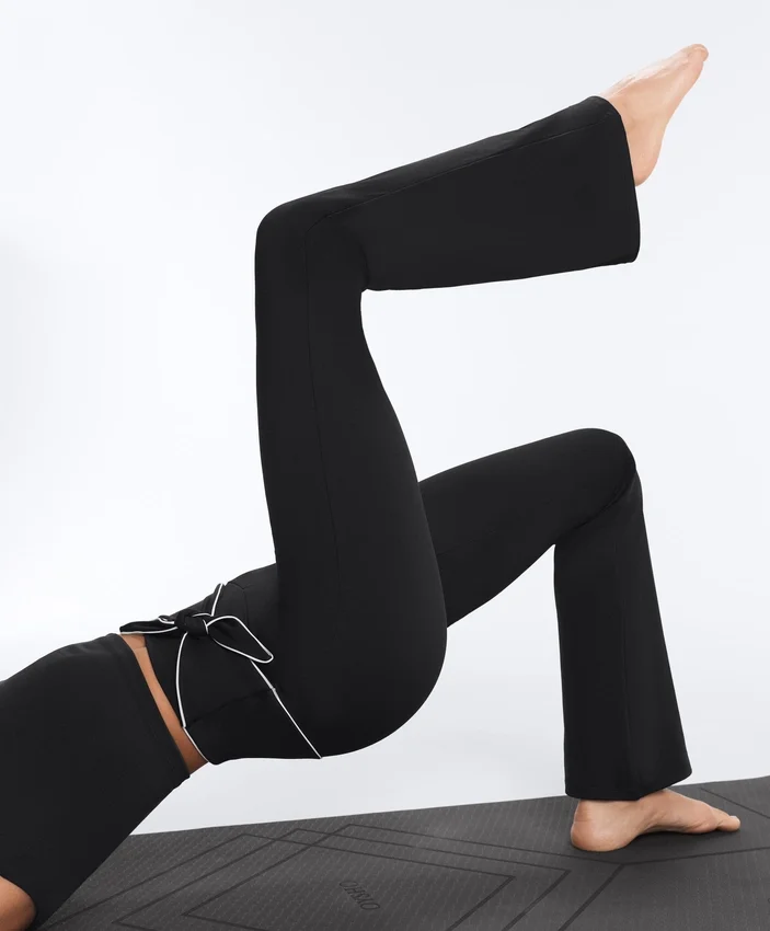 Comfortlux Yüksek Bel Fiyonklu Geniş Paça Pantolonlar Comfortlux Yüksek Bel Fiyonklu Geniş Paça Pantolonlar
