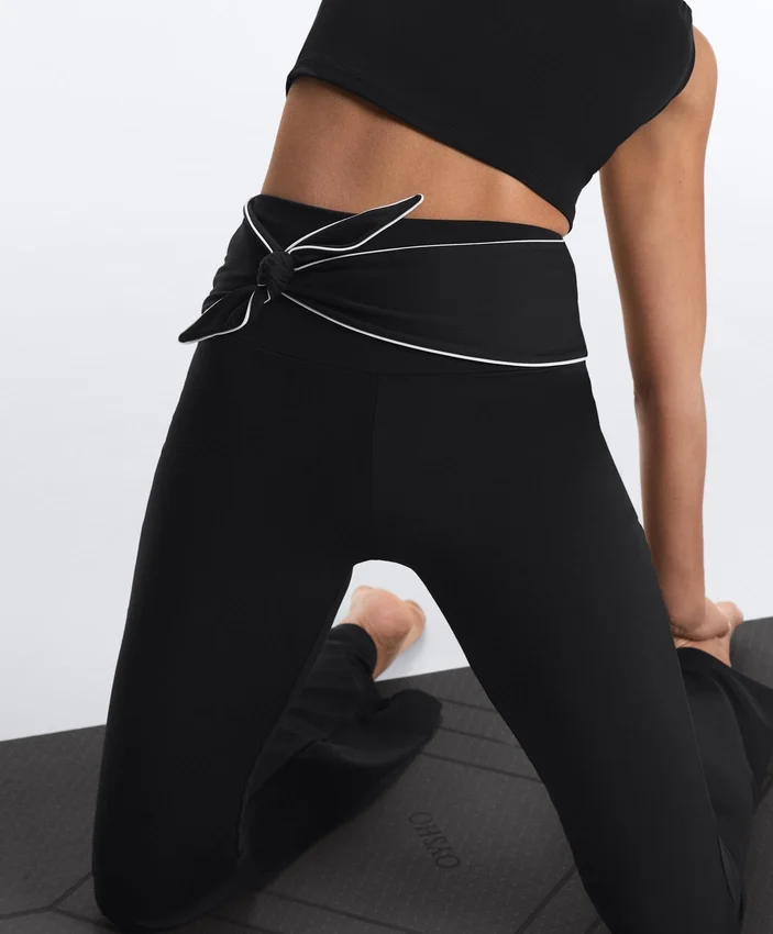 Comfortlux Yüksek Bel Fiyonklu Geniş Paça Pantolonlar Comfortlux Yüksek Bel Fiyonklu Geniş Paça Pantolonlar