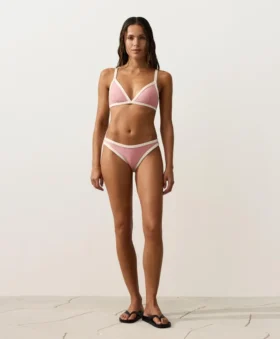 Kontrast Süslemeli Üçgen Bikini Üst Giyim Kontrast Süslemeli Üçgen Bikini Üst Giyim