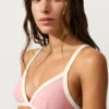 Kontrast Süslemeli Üçgen Bikini Üst Giyim Kontrast Süslemeli Üçgen Bikini Üst Giyim