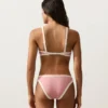 Kontrast Süslemeli Üçgen Bikini Üst Giyim Kontrast Süslemeli Üçgen Bikini Üst Giyim
