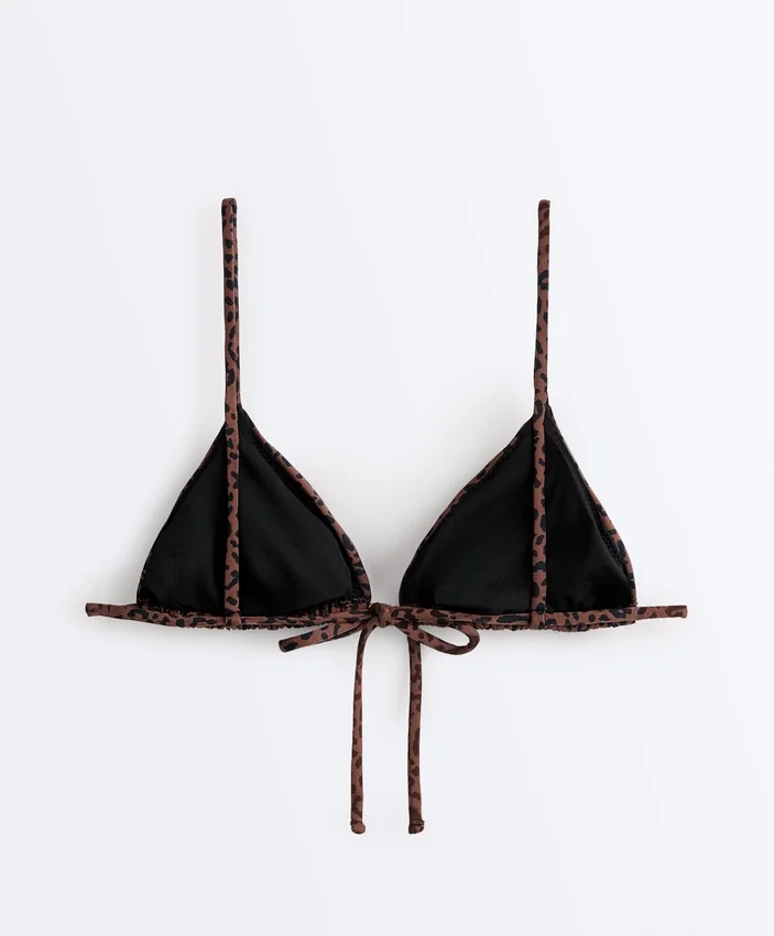 Leopar Desenli Üçgen Bikini Üst Giyim Leopar Desenli Üçgen Bikini Üst Giyim