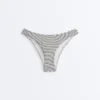 Polka Dot Jakarlı U-Cut Orta Örtücülükte Bikiniler Külotu Polka Dot Jakarlı U-Cut Orta Örtücülükte Bikiniler Külotu