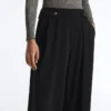 Soft Touch Modal Geniş Paça Pantolon, Bel Kısmında Pileli Detay Soft Touch Modal Geniş Paça Pantolon, Bel Kısmında Pileli Detay