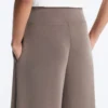 Soft Touch modal geniş paça pantolon, korsaj detayıyla Soft Touch modal geniş paça pantolon, korsaj detayıyla