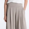 Soft Touch Modal Geniş Paça Pantolonlar ile Korsaj Detay Soft Touch Modal Geniş Paça Pantolonlar ile Korsaj Detay