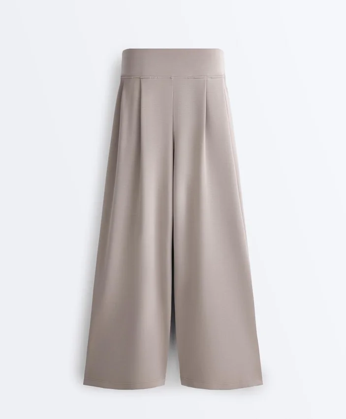 Soft Touch Modal Geniş Paça Pantolonlar ile Korsaj Detay Soft Touch Modal Geniş Paça Pantolonlar ile Korsaj Detay