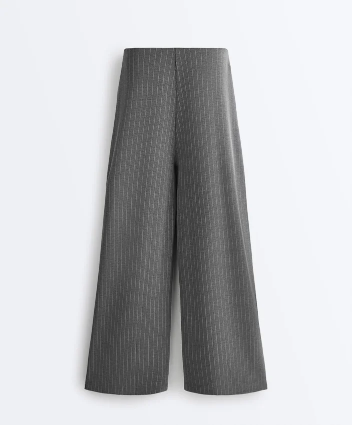 Soft Touch Modal İnce Çizgili Geniş Paça Pantolon Soft Touch Modal İnce Çizgili Geniş Paça Pantolon