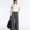Soft Touch Modal İnce Çizgili Geniş Paça Pantolon Soft Touch Modal İnce Çizgili Geniş Paça Pantolon