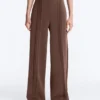 Soft Touch modal ve biye detaylı düz paça pantolon Soft Touch modal ve biye detaylı düz paça pantolon