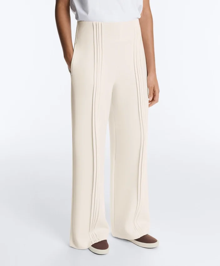 Soft Touch modal ve biye detaylı düz paça pantolon Soft Touch modal ve biye detaylı düz paça pantolon