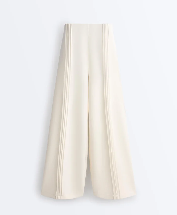 Soft Touch modal ve biye detaylı düz paça pantolon Soft Touch modal ve biye detaylı düz paça pantolon