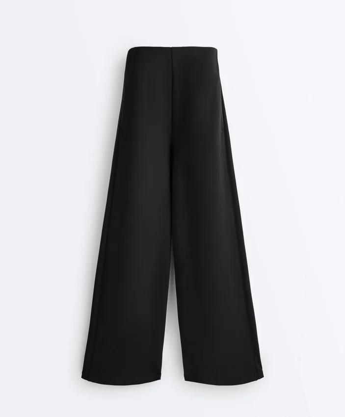 Soft Touch Modal ve Hemstitch Detaylı Geniş Paça Pantolonlar Soft Touch Modal ve Hemstitch Detaylı Geniş Paça Pantolonlar