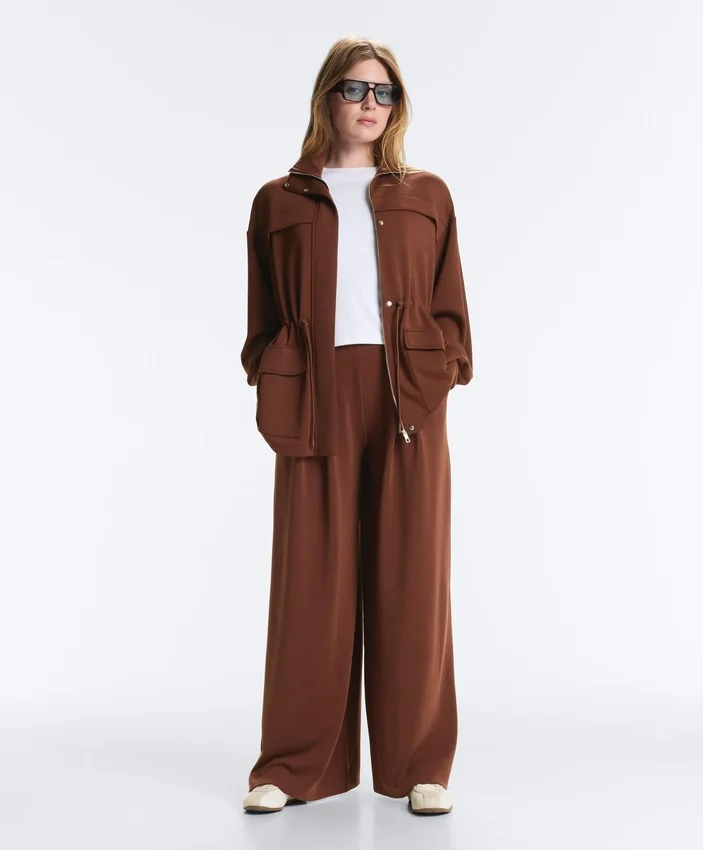 Soft Touch Modal ve Pileli Detaylı Uzun Pantolonlar Soft Touch Modal ve Pileli Detaylı Uzun Pantolonlar