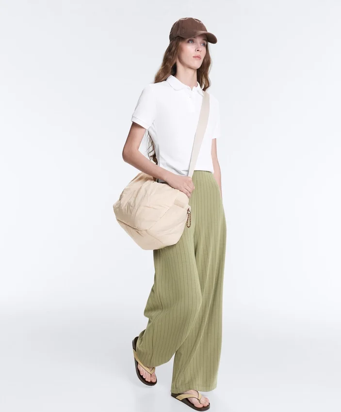 Soft Touch İnce Çizgili Geniş Paça Yüksek Bel Pantolon Soft Touch İnce Çizgili Geniş Paça Yüksek Bel Pantolon