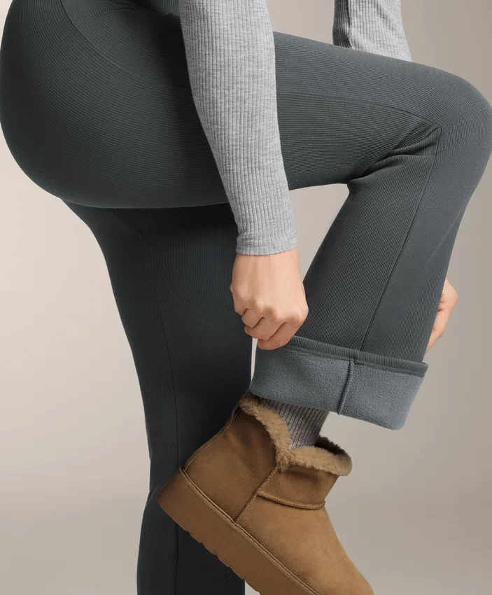 Süper Yüksek Bel Dikişsiz Ekstra Sıcak Ribana Geniş Paça Pantolonlar Süper Yüksek Bel Dikişsiz Ekstra Sıcak Ribana Geniş Paça Pantolonlar