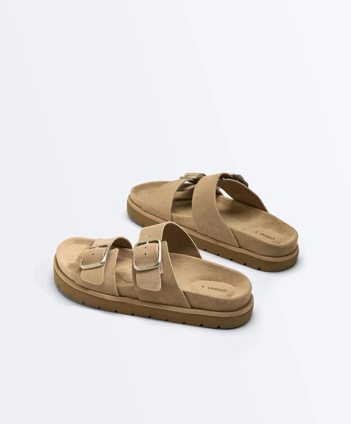 Toka Detaylı Yarı Süet Platform Sandaletler Toka Detaylı Yarı Süet Platform Sandaletler