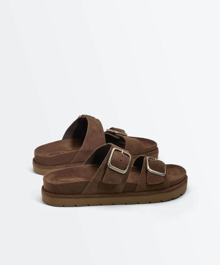 Toka Detaylı Yarı Süet Platform Sandaletler Toka Detaylı Yarı Süet Platform Sandaletler