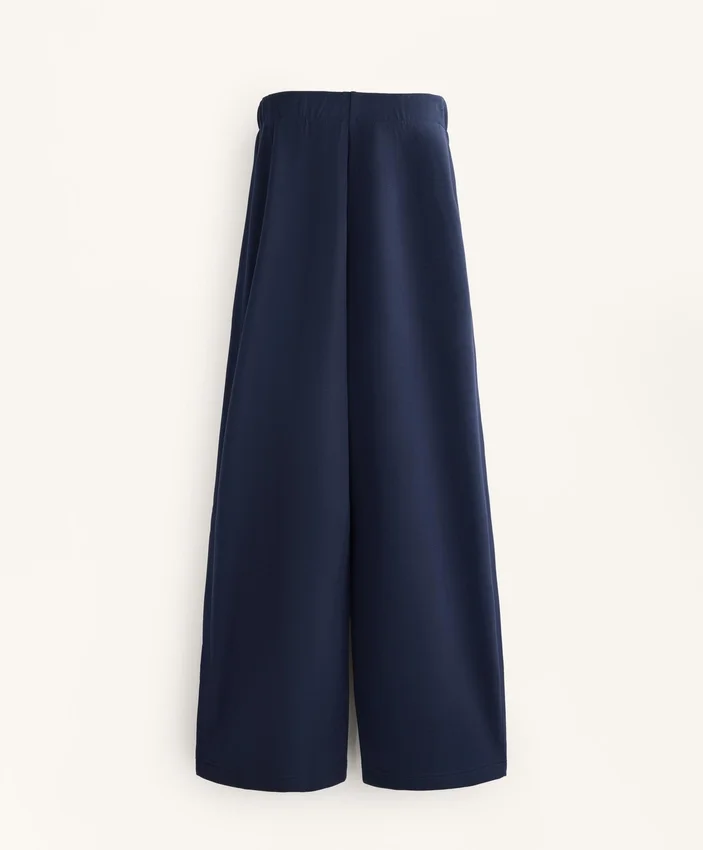 Yan Pileli ve Fırçalanmış Modal Cocoon Pantolonlar Yan Pileli ve Fırçalanmış Modal Cocoon Pantolonlar