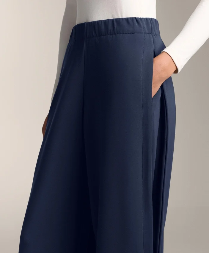 Yan Pileli ve Fırçalanmış Modal Cocoon Pantolonlar Yan Pileli ve Fırçalanmış Modal Cocoon Pantolonlar