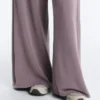 Yan Pileli ve Modal Soft Touch Yumuşak Dokunuşlu Geniş Paça Pantolon Yan Pileli ve Modal Soft Touch Yumuşak Dokunuşlu Geniş Paça Pantolon