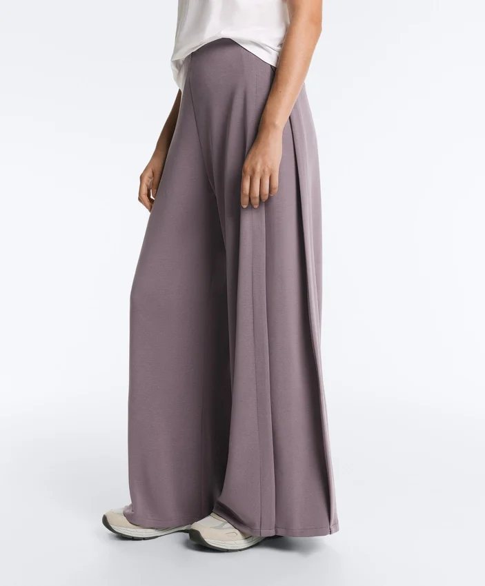 Yan Pileli ve Modal Soft Touch Yumuşak Dokunuşlu Geniş Paça Pantolon Yan Pileli ve Modal Soft Touch Yumuşak Dokunuşlu Geniş Paça Pantolon