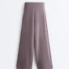 Yan Pileli ve Modal Soft Touch Yumuşak Dokunuşlu Geniş Paça Pantolon Yan Pileli ve Modal Soft Touch Yumuşak Dokunuşlu Geniş Paça Pantolon