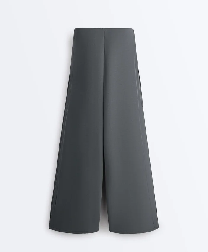 Yan Pileli ve Modal Soft Touch Yumuşak Dokunuşlu Geniş Paça Pantolon Yan Pileli ve Modal Soft Touch Yumuşak Dokunuşlu Geniş Paça Pantolon