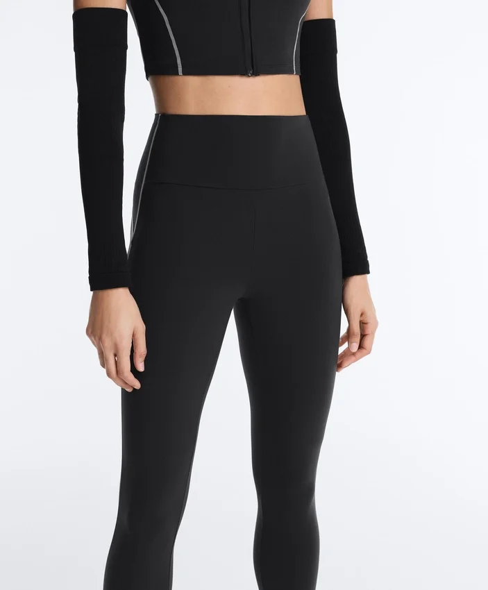 Yansıtıcı, Yüksek Bel, Compressive Core Control, Ayak Bileği Uzunluğunda Taytlar Yansıtıcı, Yüksek Bel, Compressive Core Control, Ayak Bileği Uzunluğunda Taytlar