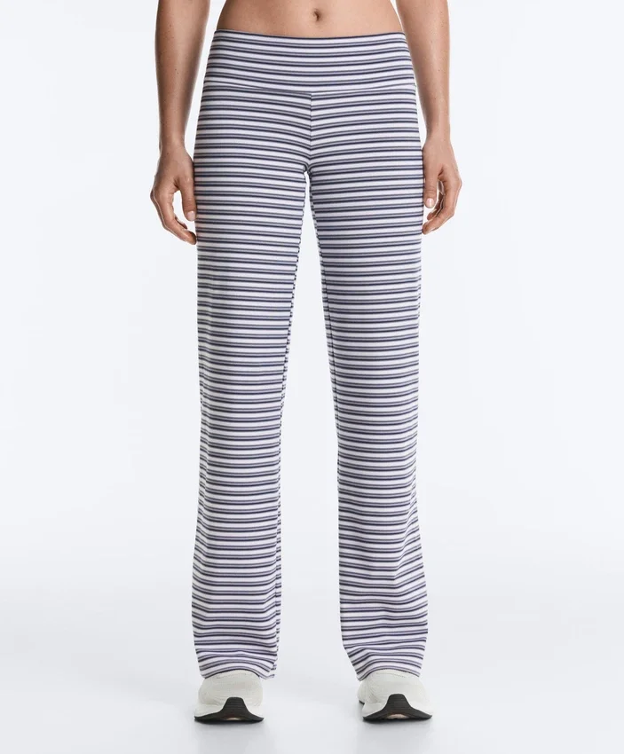 Yüksek bel Comfortlux çizgili düz paça pantolon Yüksek bel Comfortlux çizgili düz paça pantolon