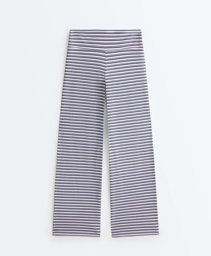 Yüksek bel Comfortlux çizgili düz paça pantolon Yüksek bel Comfortlux çizgili düz paça pantolon