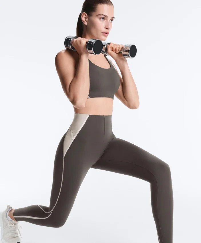 Yüksek Bel Compressive Yansıtıcı Core Control Ayak Bileği Uzunluğunda Taytlar Yüksek Bel Compressive Yansıtıcı Core Control Ayak Bileği Uzunluğunda Taytlar