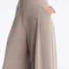 Yumuşak dokunuşlu Soft Touch modal kumaştan geniş paça çizgili pantolon Yumuşak dokunuşlu Soft Touch modal kumaştan geniş paça çizgili pantolon